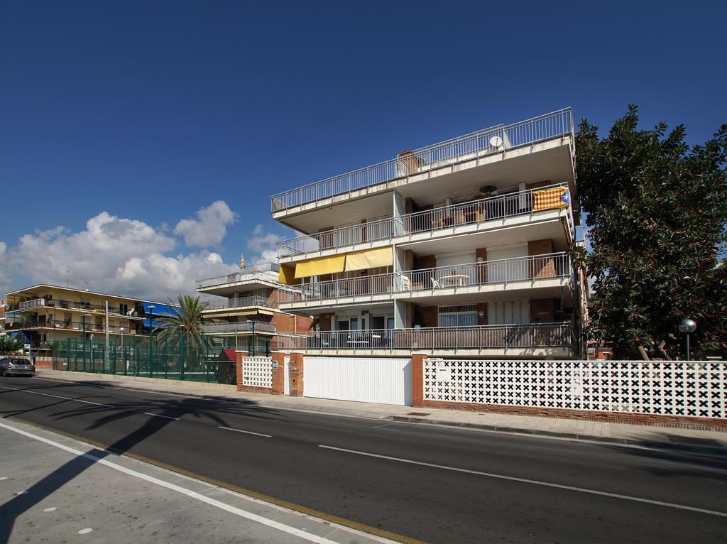Amura Be My Guest Castelldefels Ngoại thất bức ảnh
